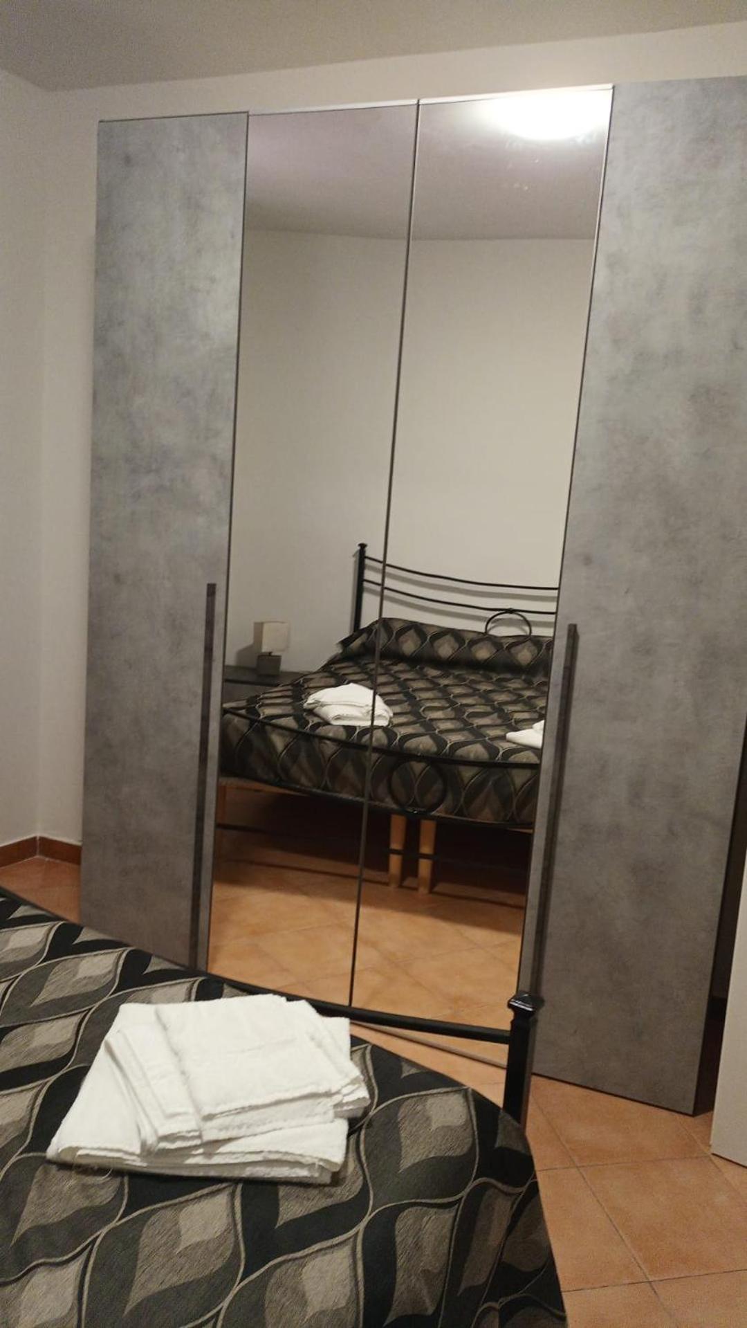 Апартаменты Casa N 2 Con Parcheggio Privato E Colonnina Ricarica Ливорно Экстерьер фото